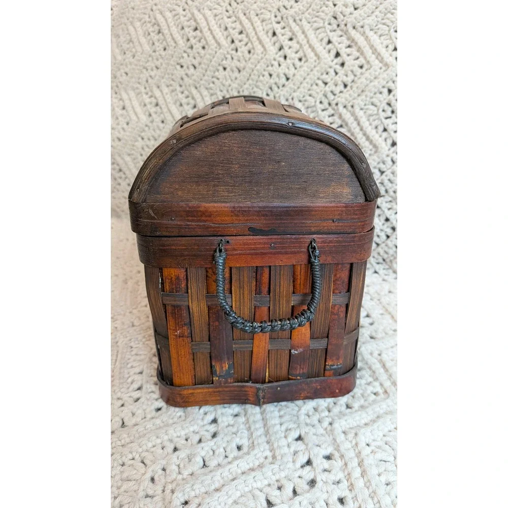Vintage Bamboo Wicker Treasure Chest Domed Lid Storage Box Dark Brown 9 Inch